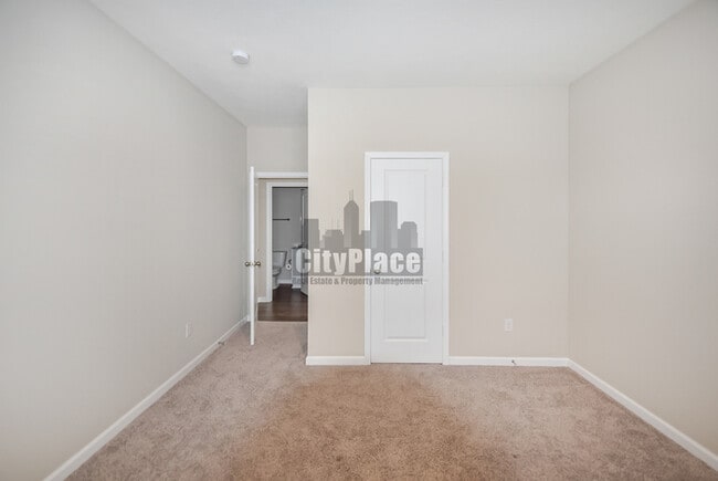 Building Photo - 1723 S Centennial Ave