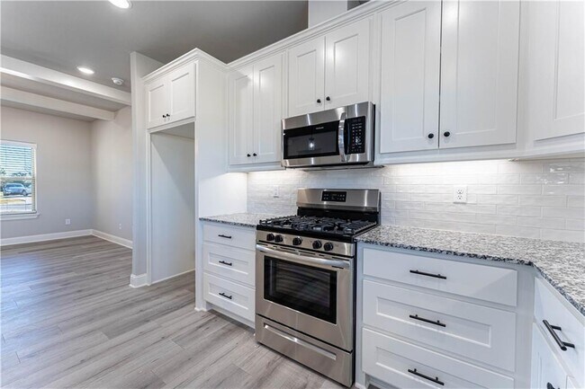 Building Photo - 2312 John W Montgomery Cir