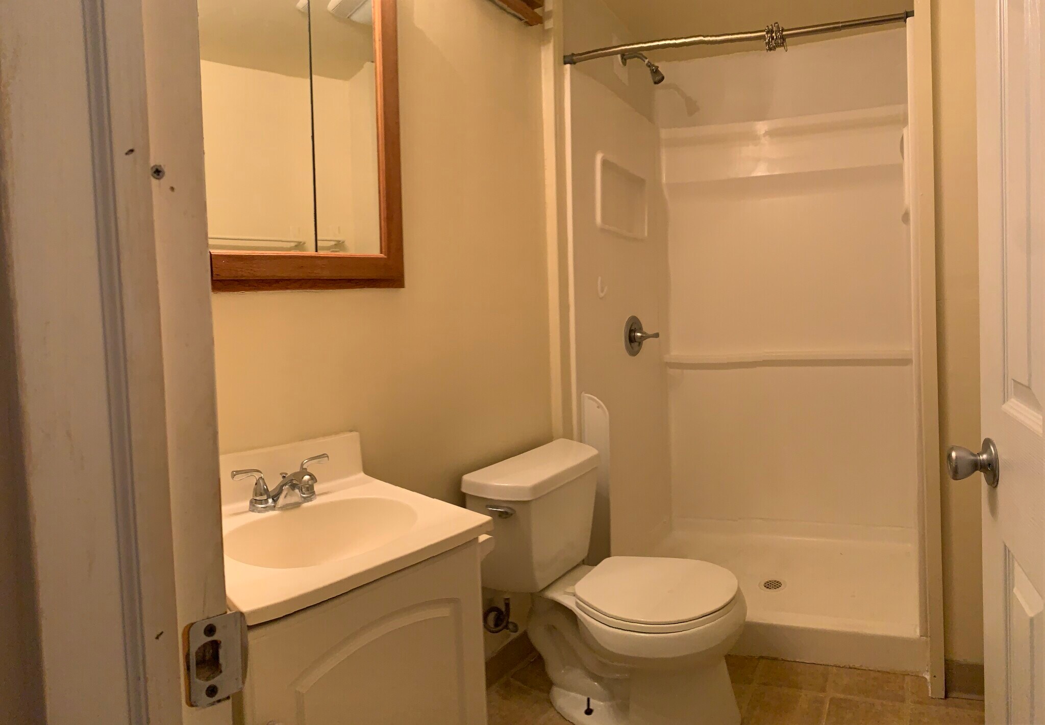 Bath/shower - 12 Kip Dr