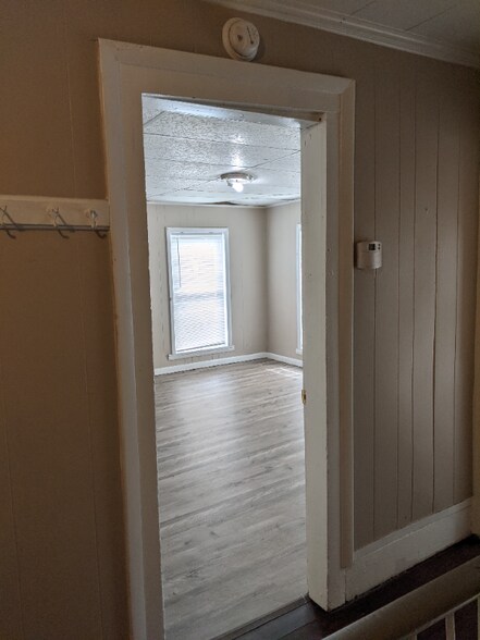 Building Photo - 56 Liberty St