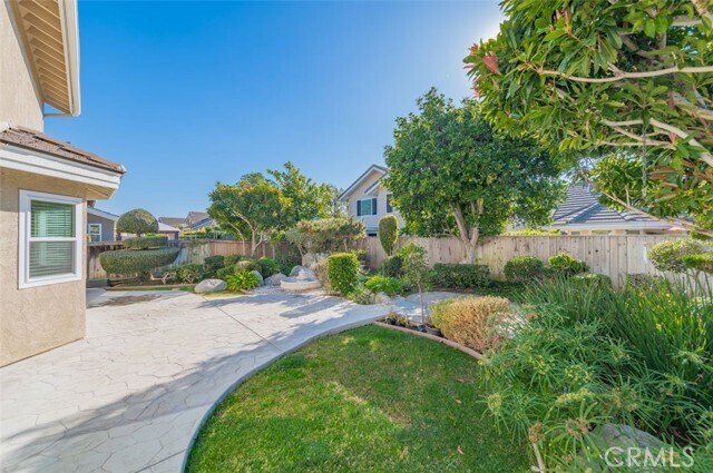 Building Photo - 8 Bayview