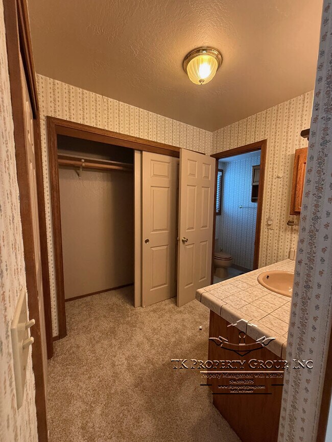 Building Photo - 11611 Sandpiper Way