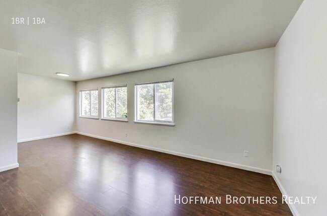 Building Photo - 1844 7th Ave
