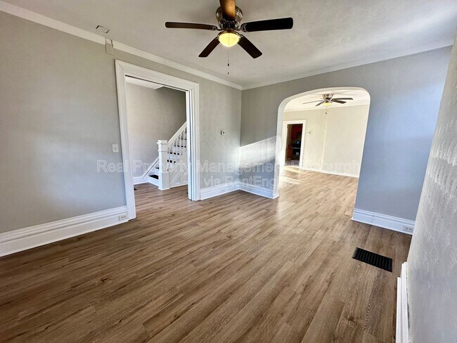 Building Photo - 2233 Milligan Ave