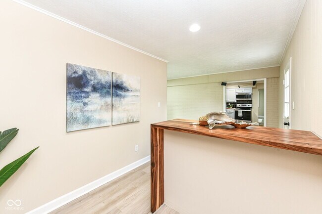 Building Photo - 651 Fabyan Rd