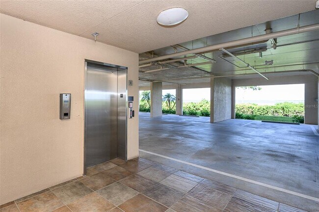 Building Photo - 85 Vivante Blvd