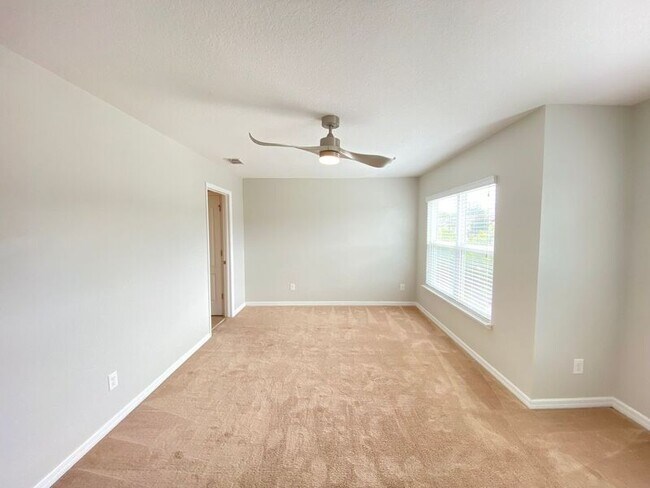 Building Photo - 600 Northern Way