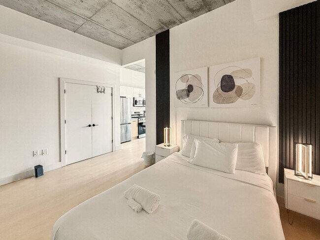 Building Photo - 1247 N 2nd St