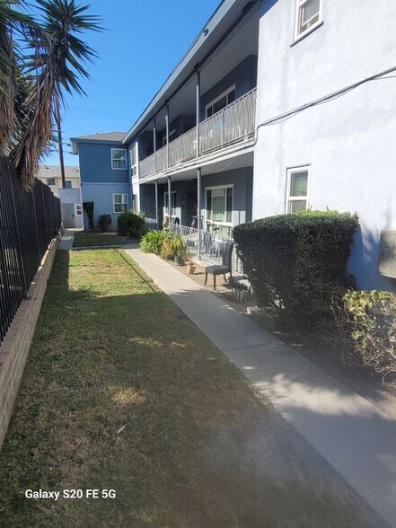 Building Photo - 4159 Somerset Dr