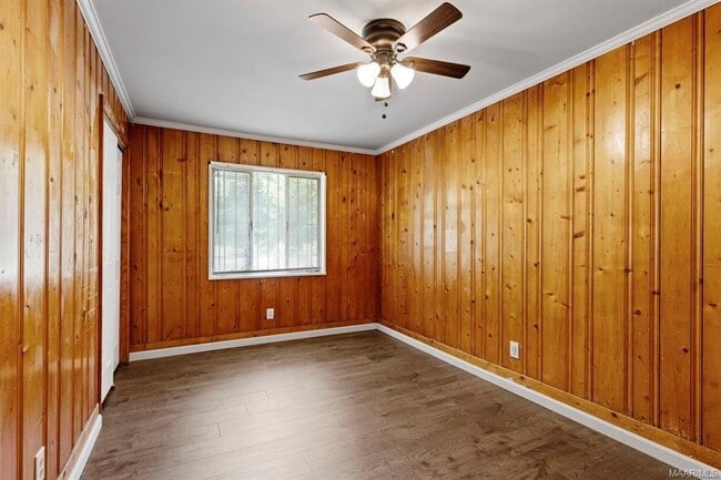 Building Photo - 1221 Belmont St