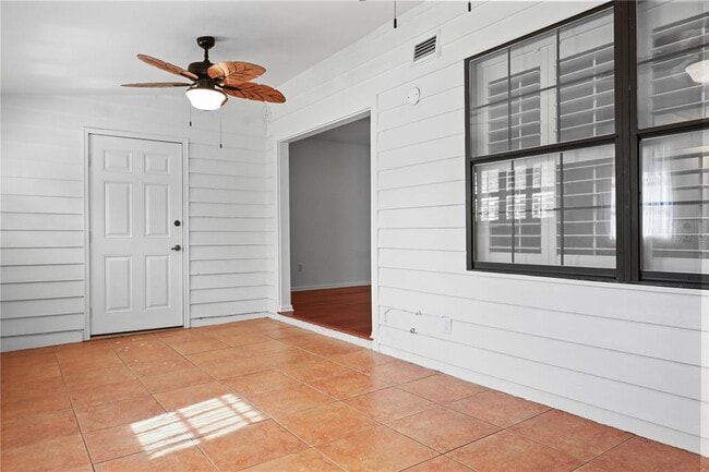 Building Photo - 14818 Winding Creek Ct