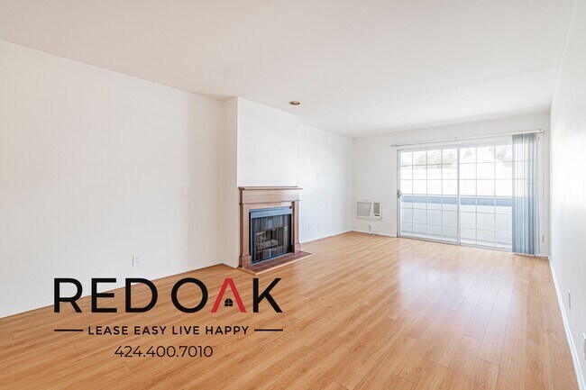 Building Photo - 10201 Woodbine St