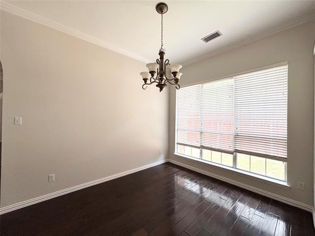 Building Photo - 15881 Grove Crest Dr