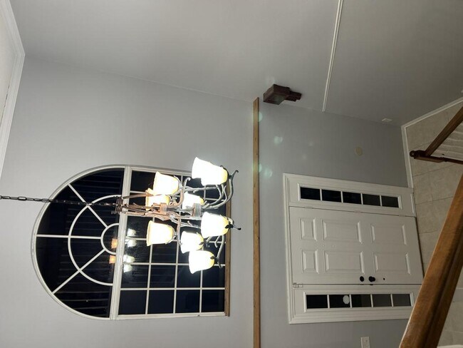 Building Photo - 4520 SE 30th St