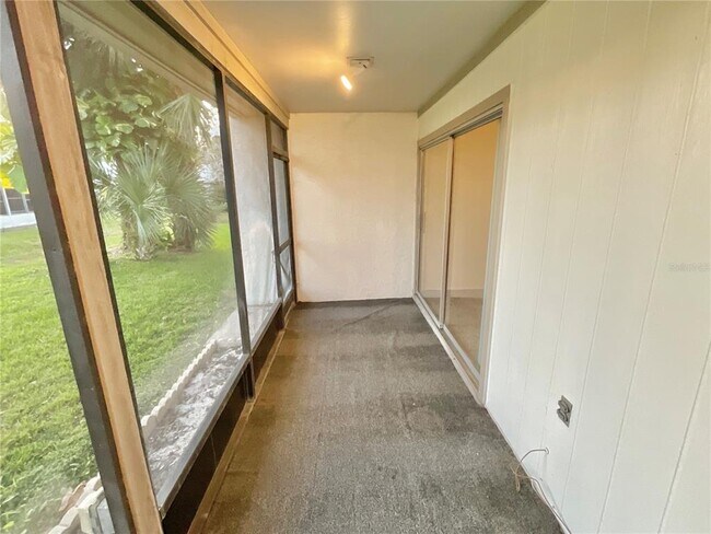 Building Photo - 10605 Timber Ln