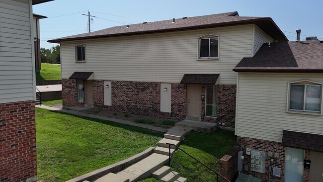 Building Photo - 903 Southwest Blvd
