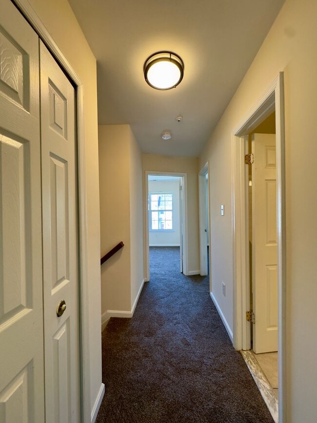 Building Photo - Charming 3 Bedroom/2.5 Bathroom Townhome in Randallstown, MD!