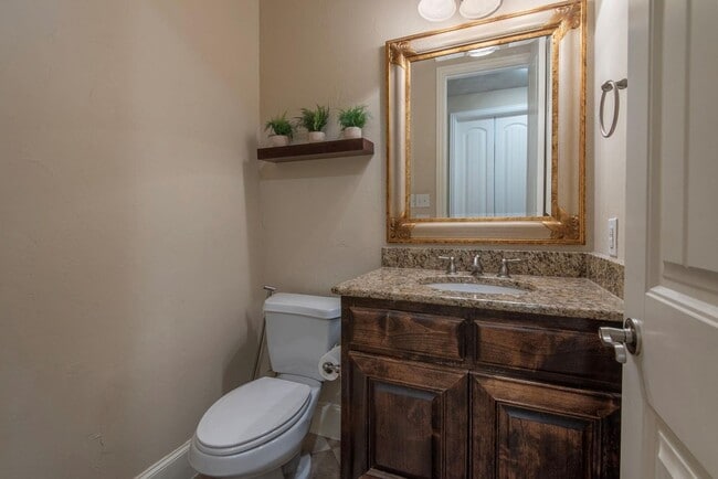 Building Photo - 2264 Hermitage Dr