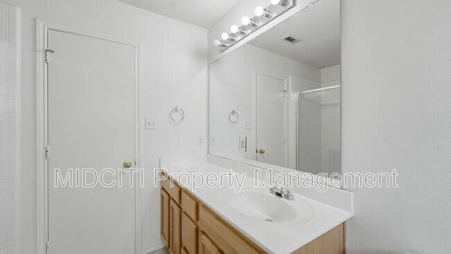 Building Photo - 137 Jerry Lees Trail