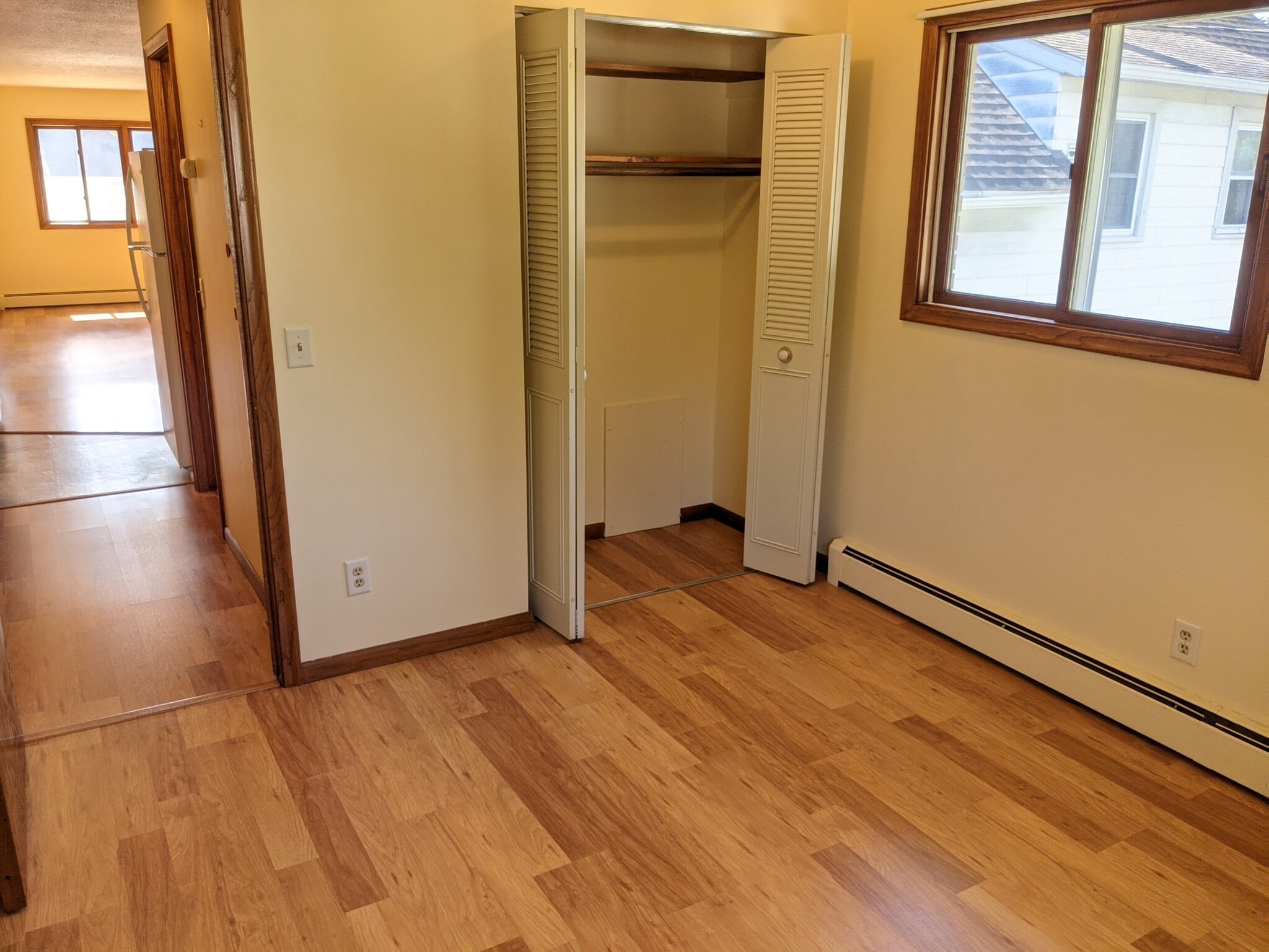 Building Photo - 1916 N 44th Ave