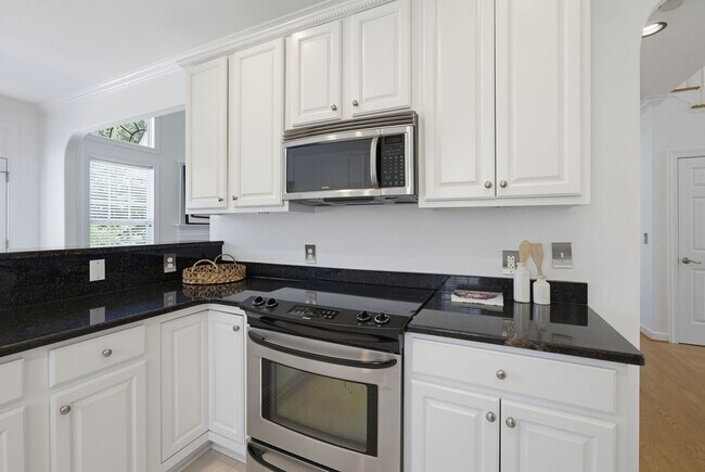 Building Photo - 2912 Oak Bridge Dr