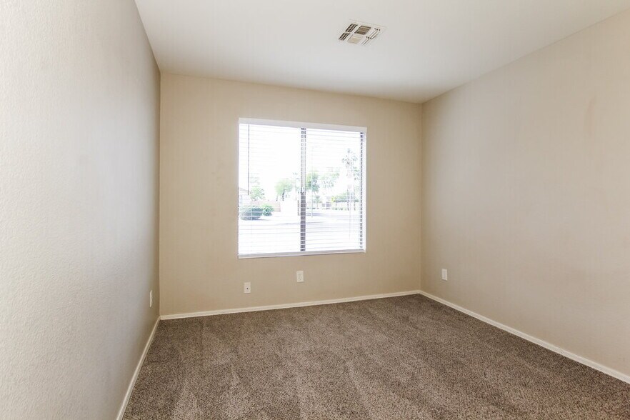 Building Photo - 16080 W Jackson St
