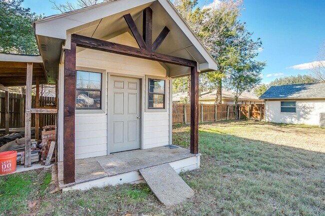 Building Photo - 1812 Winchester Way