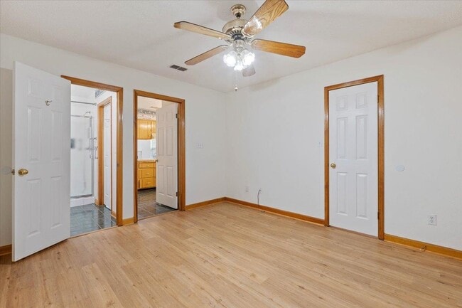 Building Photo - 2510 Golden Park Ln