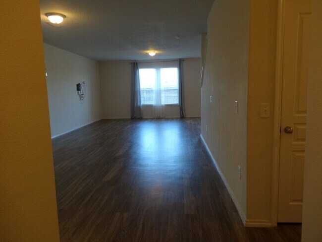 Building Photo - 4418 Windmill Run Dr