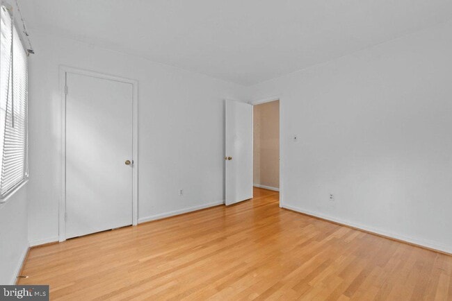 Building Photo - 9704 Hall Rd