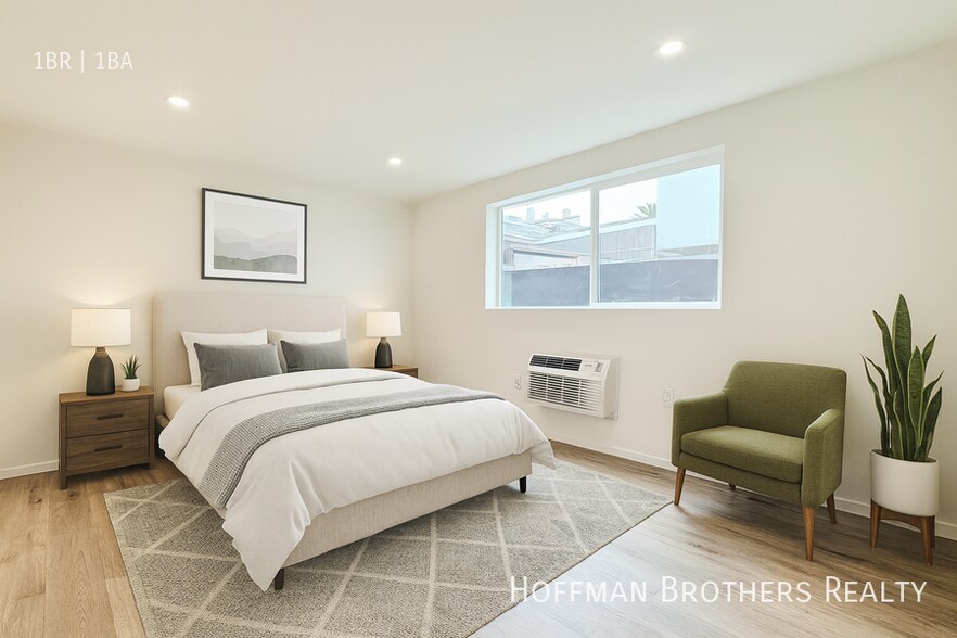 Building Photo - 14615 Gilmore St