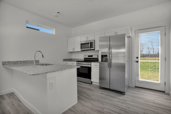 Building Photo - BRAND NEW 2 BR 2 BA Near Walmart HQ!