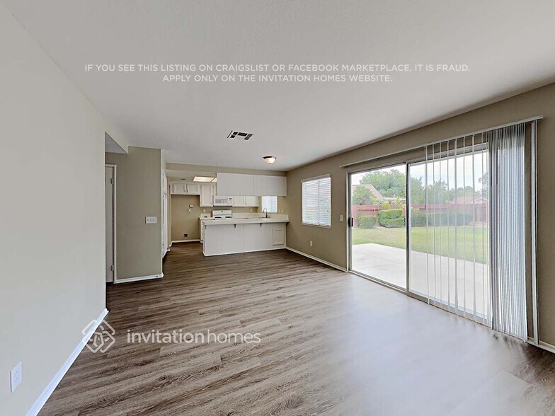 Building Photo - 24808 Half Dome Ct