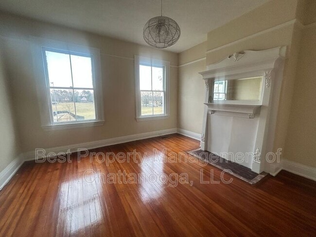 Building Photo - 209 Barnhardt Cir