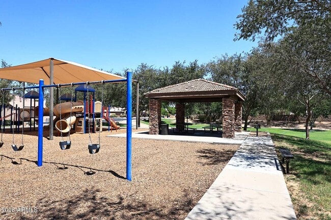 Building Photo - 14833 W Charter Oak Rd