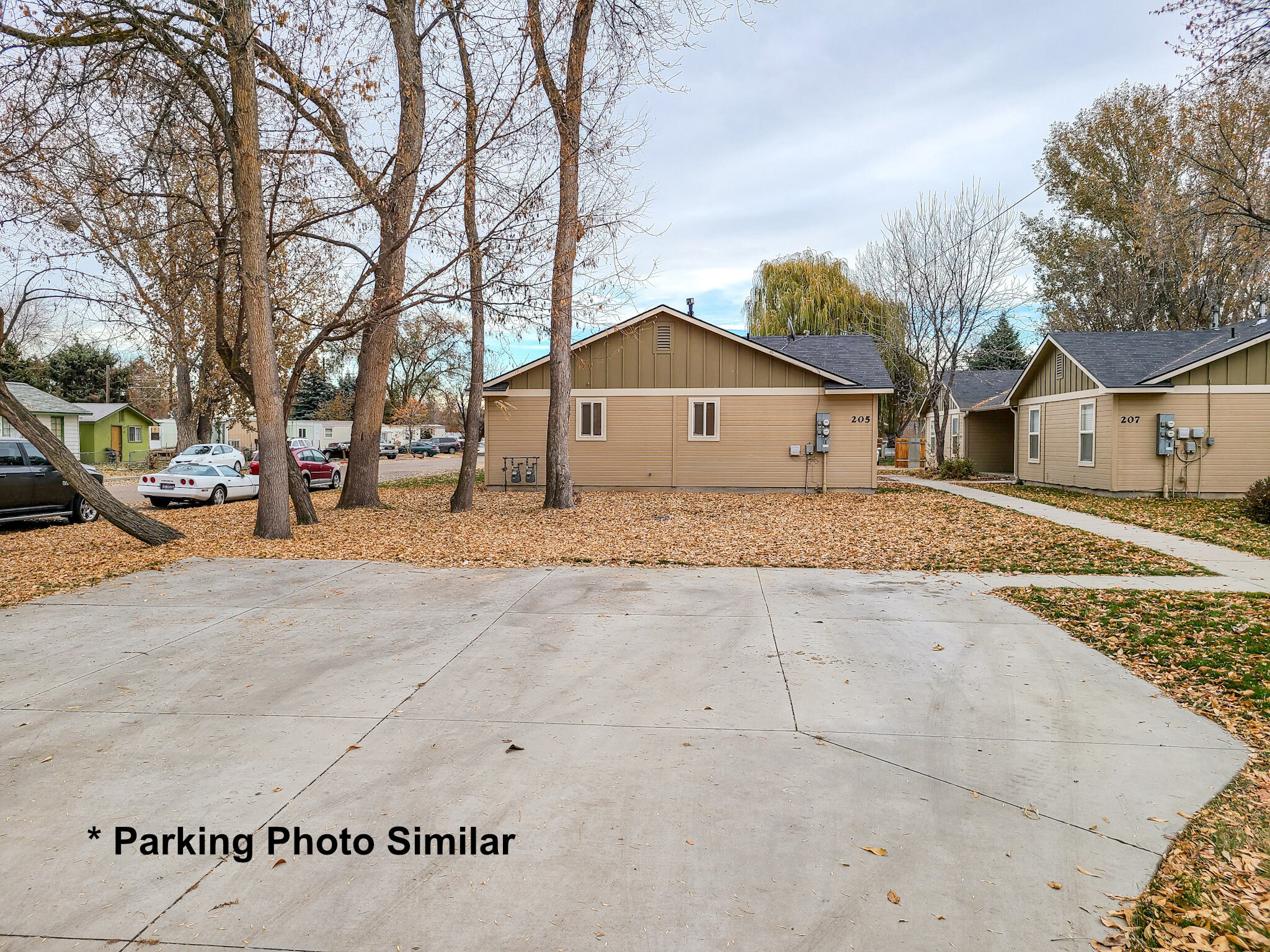 Parking area - 213 S Dewey Ave