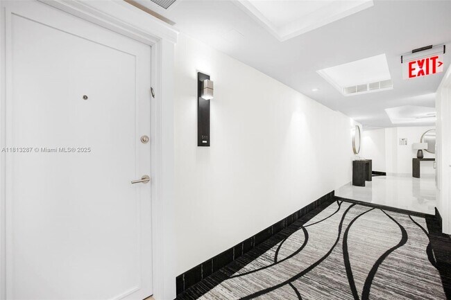 Building Photo - 3180 S Ocean Dr