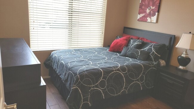 Building Photo - Fully Furnished/Unfurnished/Short Term/Long Term/ Vacation Rental Options