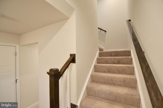 Building Photo - 30 Quebec Ct