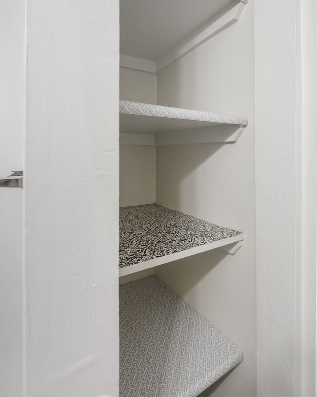 Building Photo - Cozy & Efficient 1 Bed/1 Bath in Carrboro