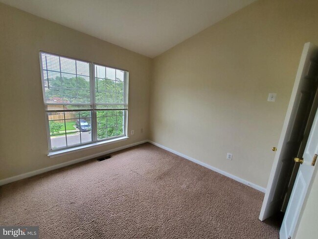 Building Photo - 2103 Brigadier Blvd