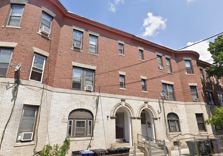 Building Photo - 62 Empire St