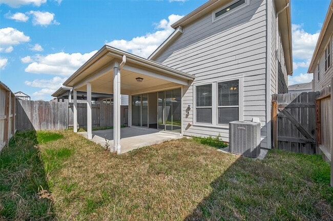 Building Photo - 3405 Knighton Hill Dr