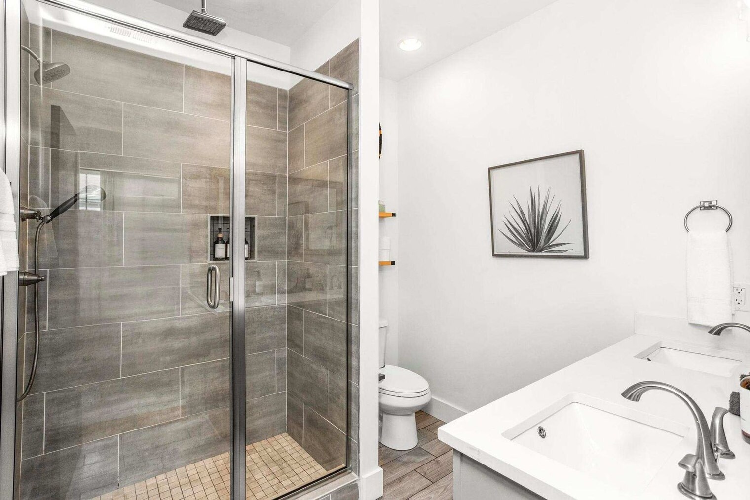 Building Photo - 4908I Delaware Ave