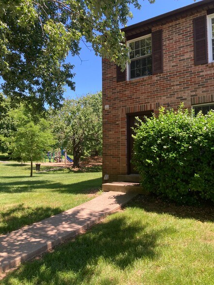 Building Photo - 7700 Fawn Ct