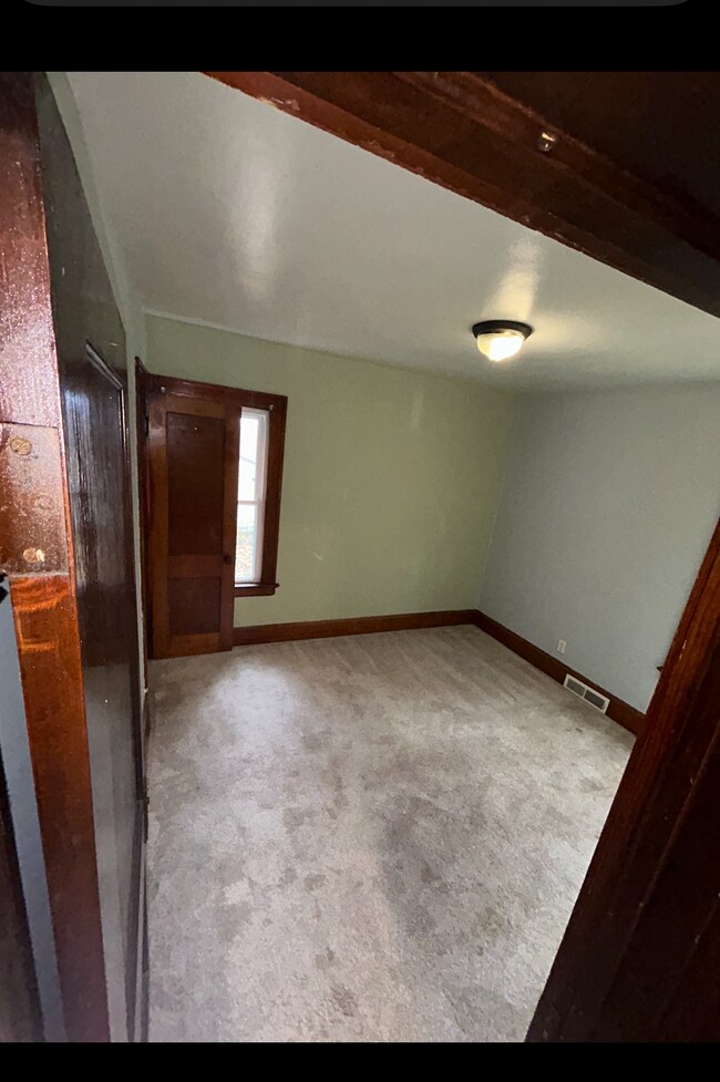 Building Photo - 3911 W 18th St