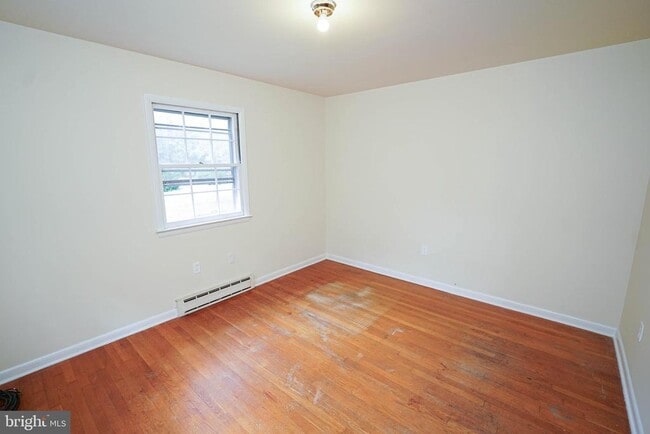 Building Photo - 510 Elberta Ave