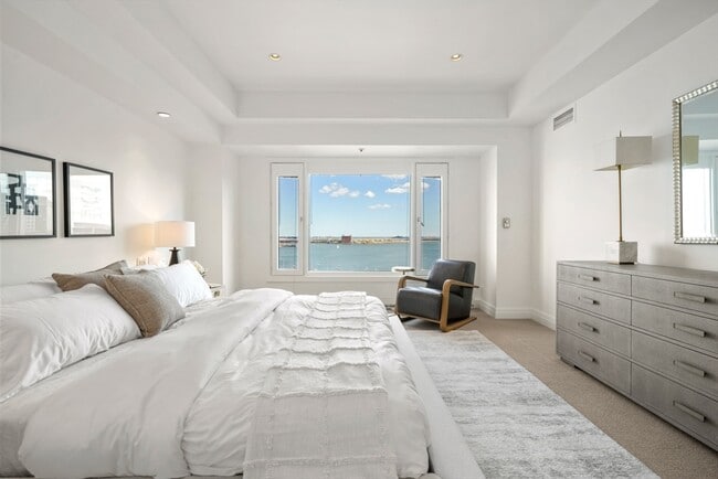 Building Photo - 10 Rowes Wharf