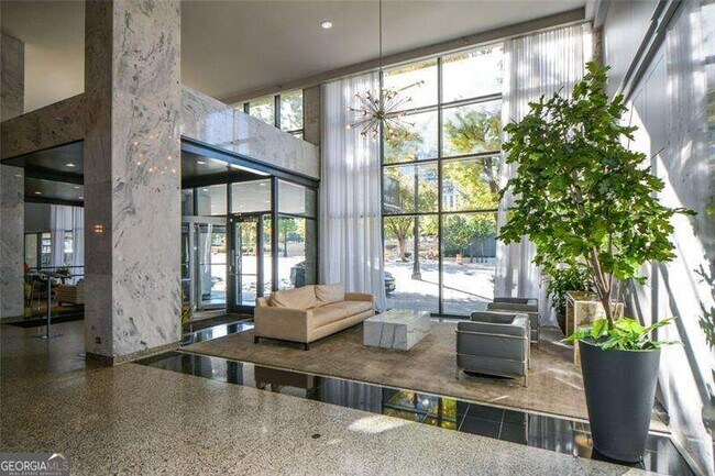 Building Photo - 620 Peachtree St NE