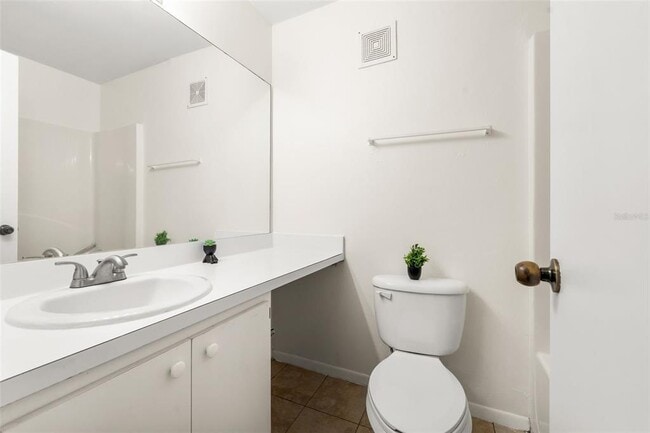 Building Photo - 4000 SW 23rd St